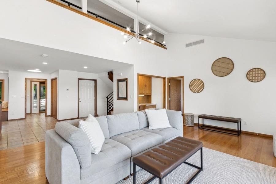 3756 Cottage Reserve Rd NE