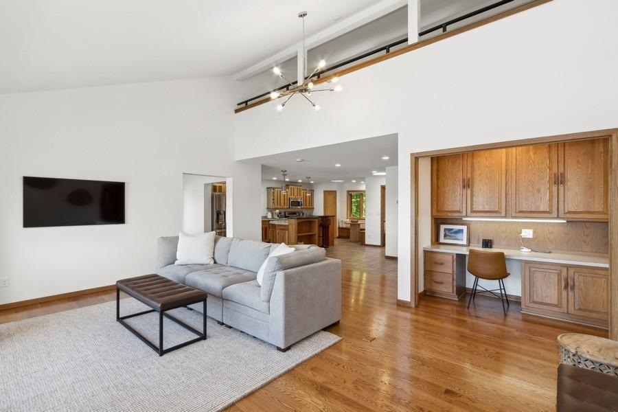 3756 Cottage Reserve Rd NE