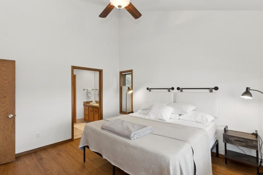 3756 Cottage Reserve Rd NE