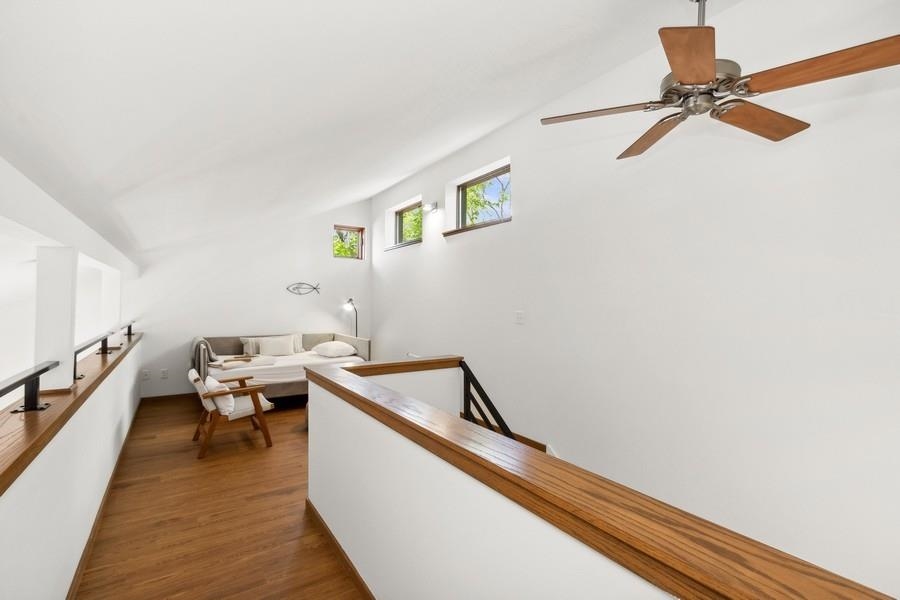 3756 Cottage Reserve Rd NE