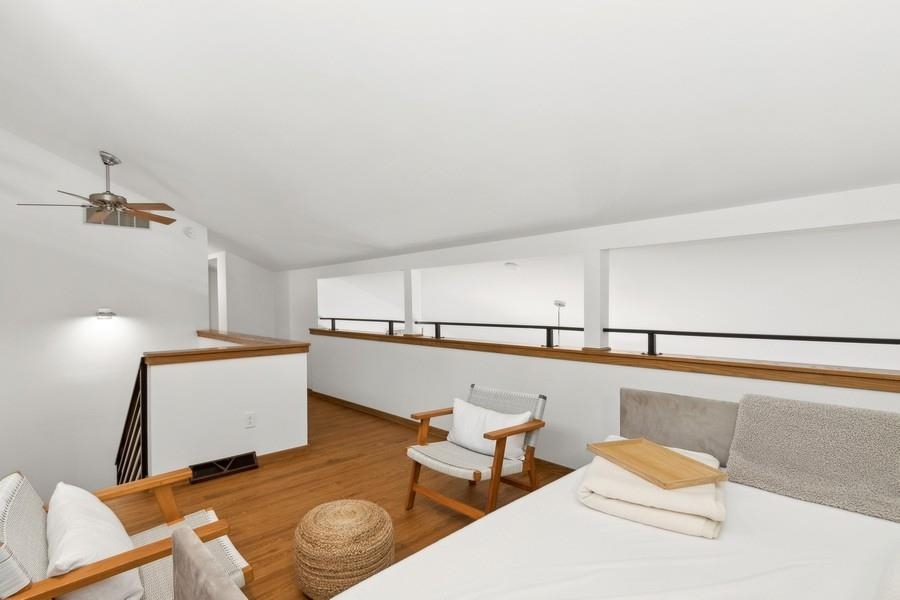 3756 Cottage Reserve Rd NE