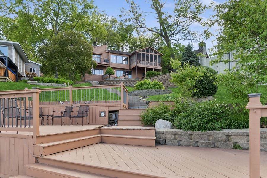 3756 Cottage Reserve Rd NE