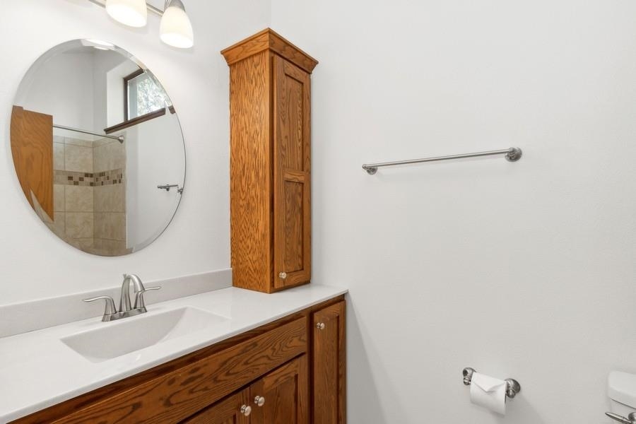 3756 Cottage Reserve Rd NE