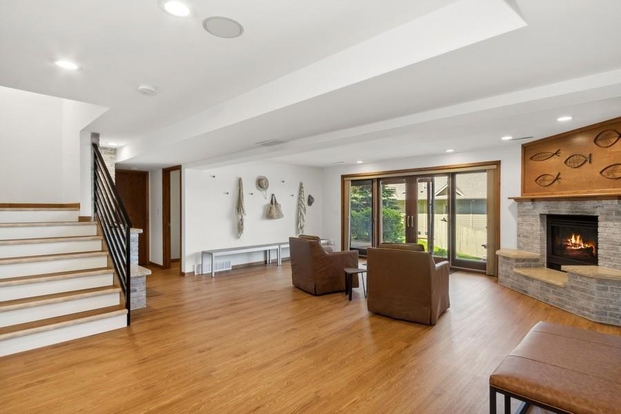 3756 Cottage Reserve Rd NE