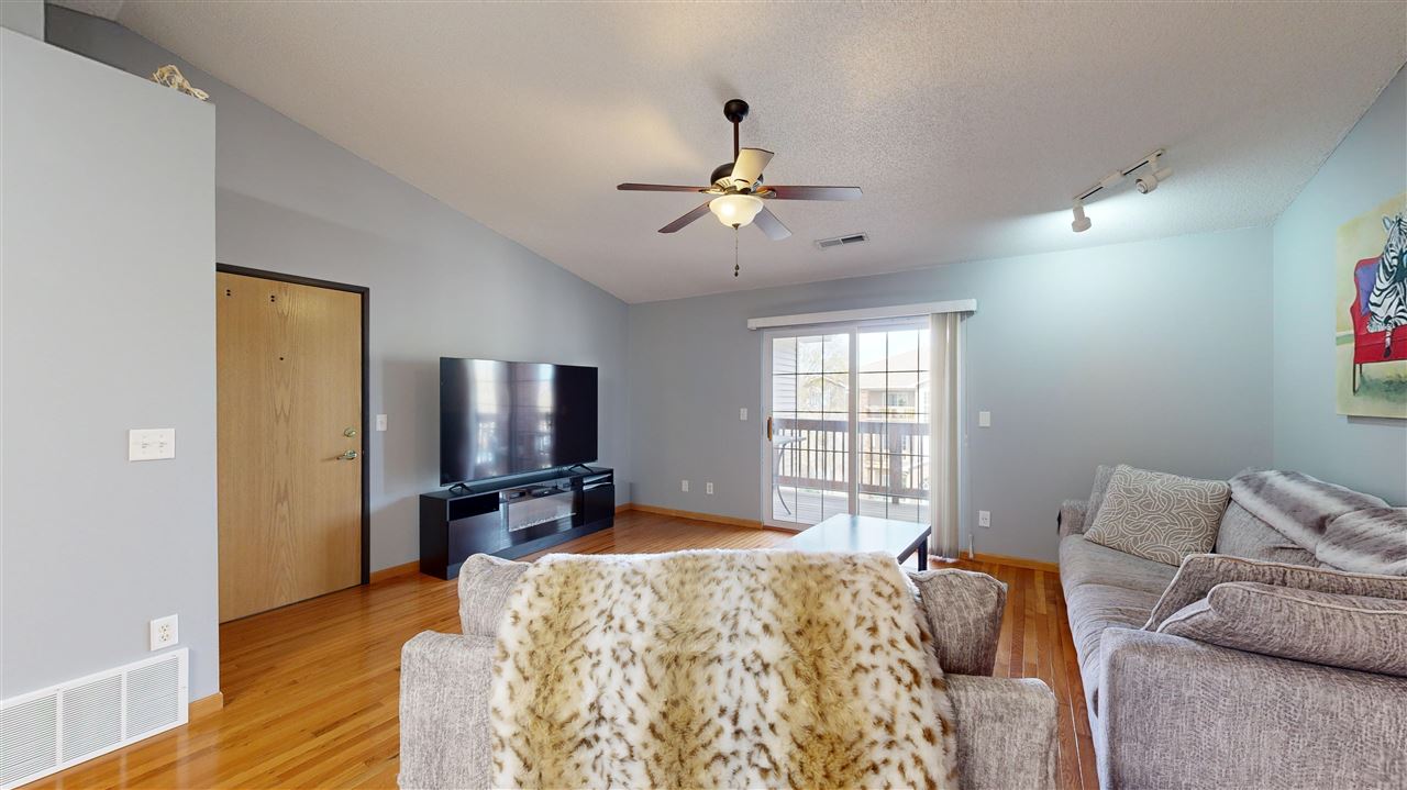 2874 Triple Crown Ln Unit: 9