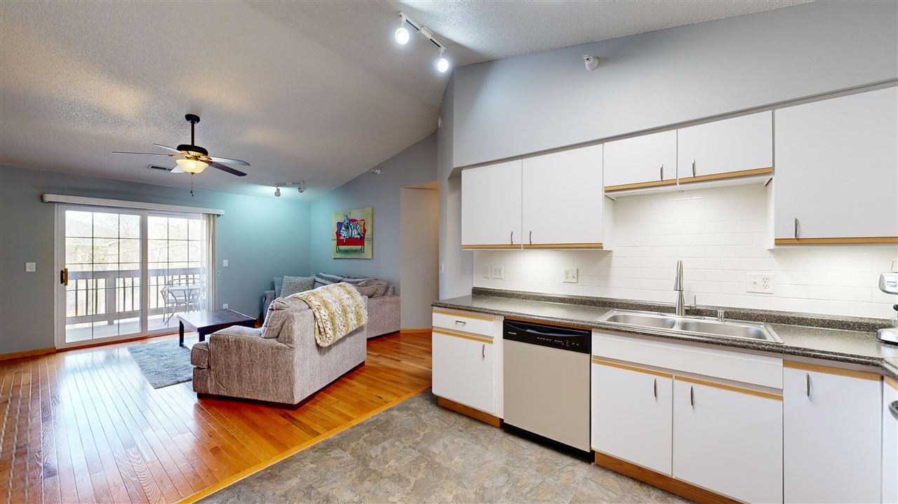 2874 Triple Crown Ln Unit: 9