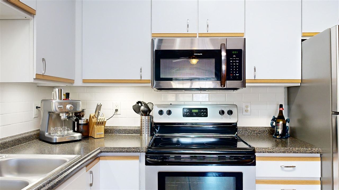 2874 Triple Crown Ln Unit: 9