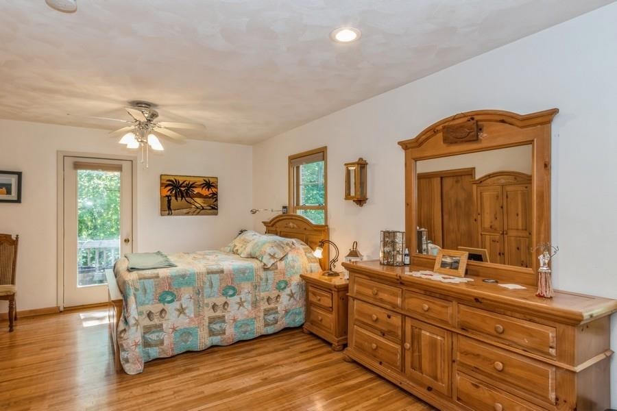 2110 Prairie Du Chien Rd NE