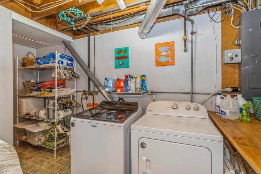 2110 Prairie Du Chien Rd NE