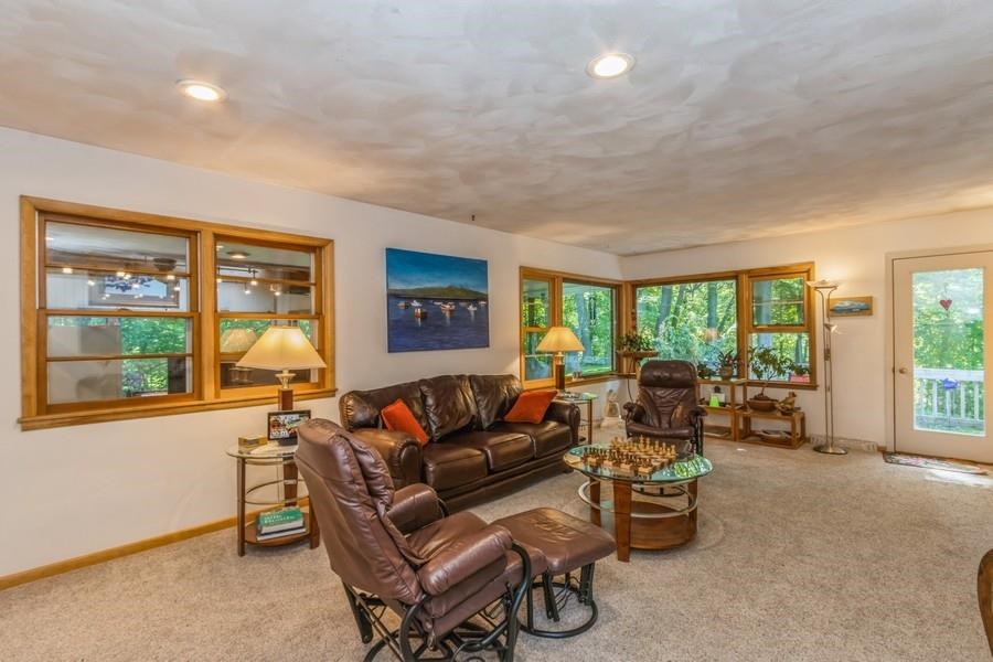 2110 Prairie Du Chien Rd NE