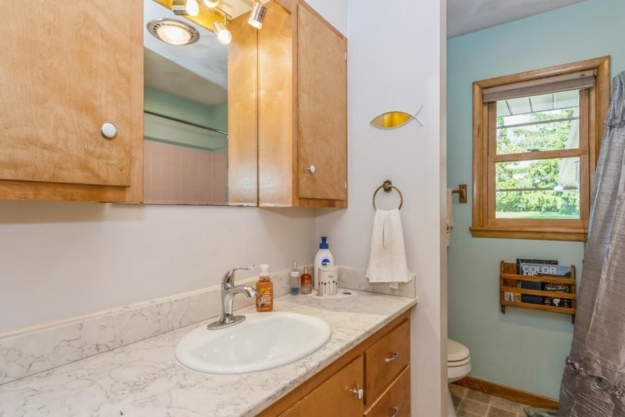 2110 Prairie Du Chien Rd NE