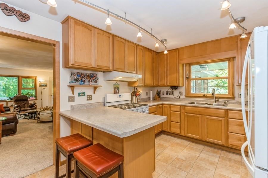 2110 Prairie Du Chien Rd NE