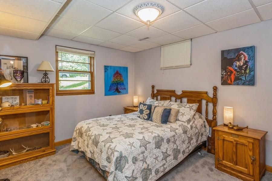 2110 Prairie Du Chien Rd NE