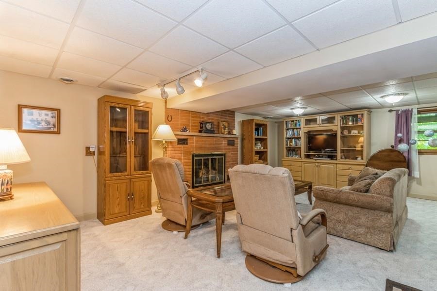 2110 Prairie Du Chien Rd NE