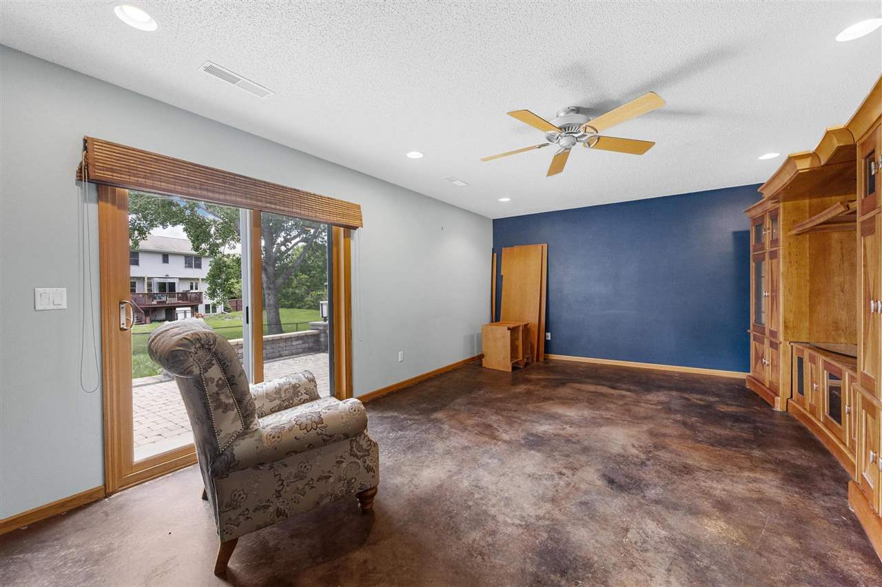 815 Saint Andrews Dr