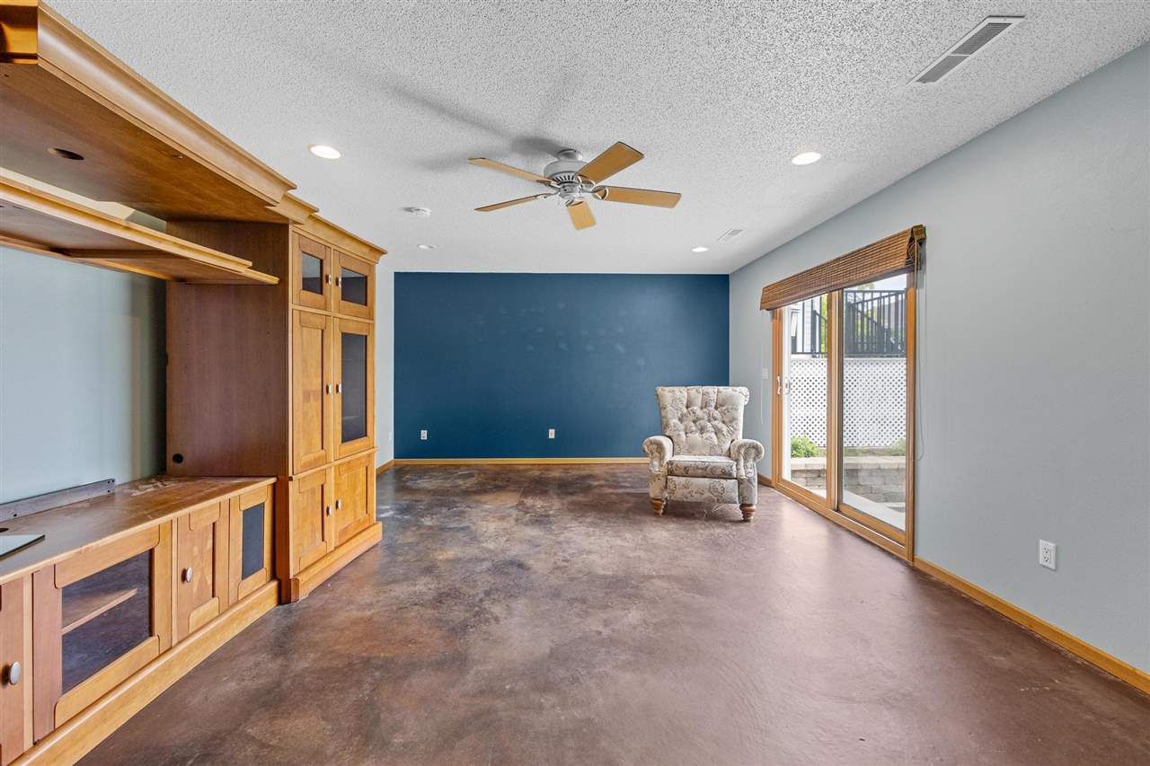 815 Saint Andrews Dr