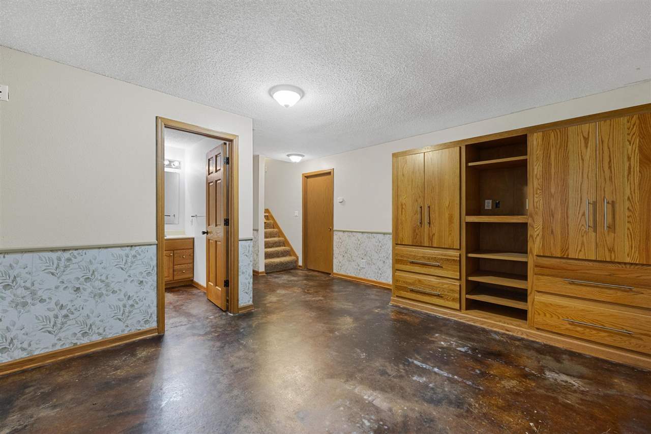 815 Saint Andrews Dr