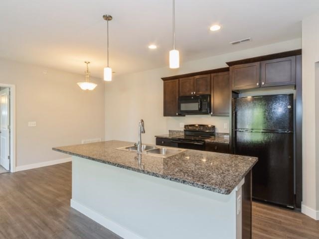 2185 Willenbrock Cir