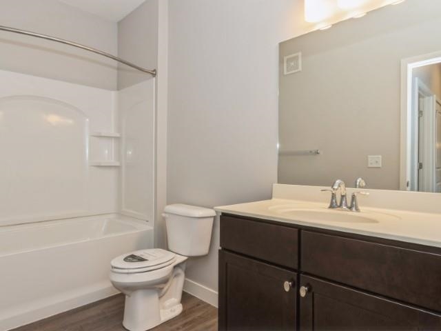 2185 Willenbrock Cir