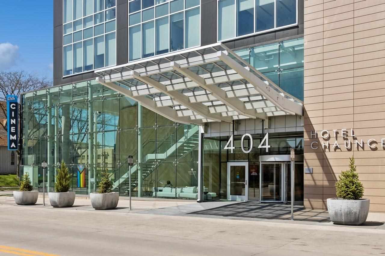 404 E College St Unit: No. 1402