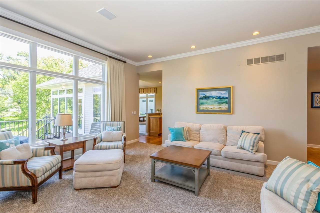 1008 Highland Park Cir