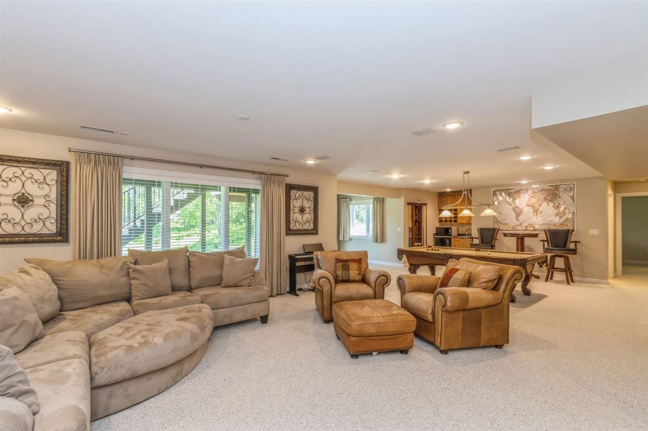 1008 Highland Park Cir