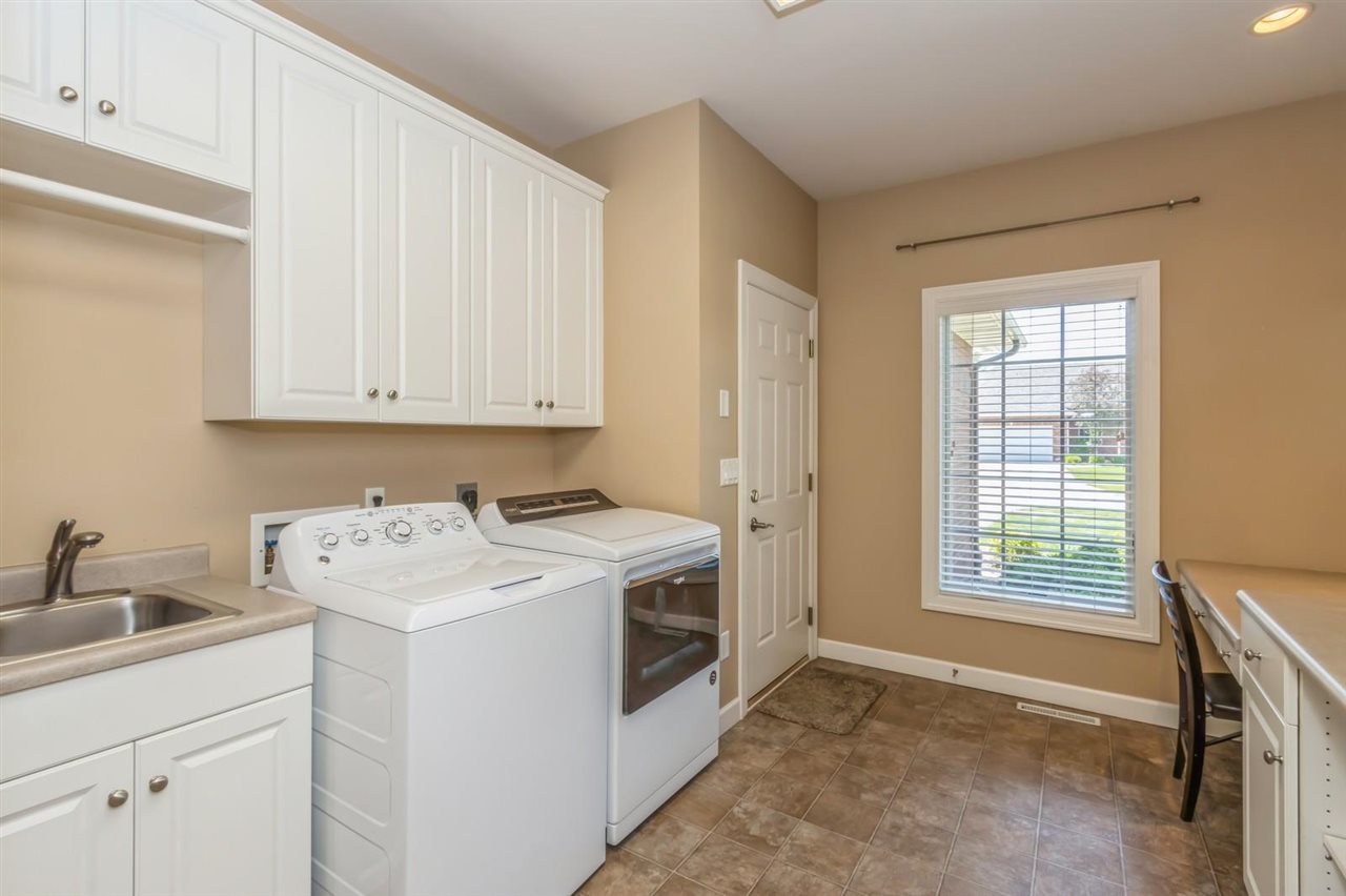 1008 Highland Park Cir