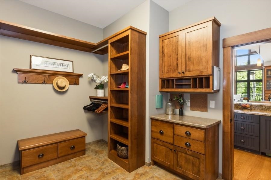 3747 Cottage Reserve Rd NE