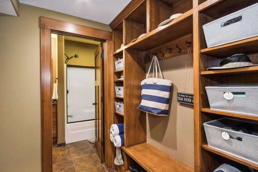 3747 Cottage Reserve Rd NE