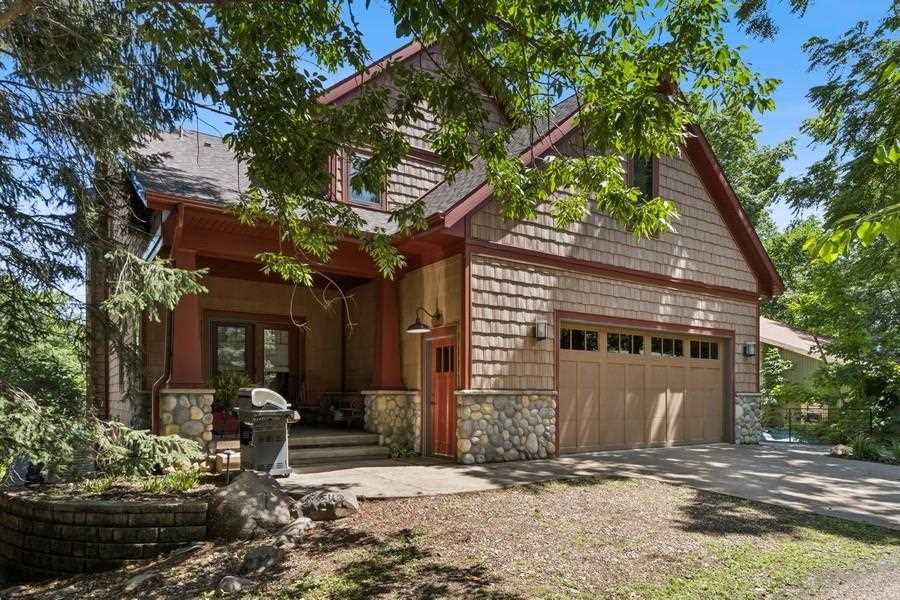 3747 Cottage Reserve Rd NE