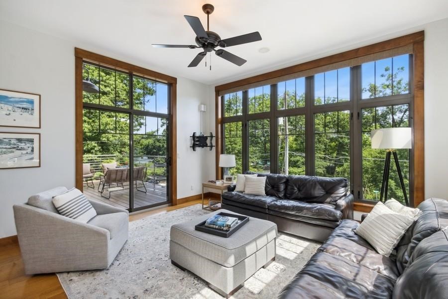 3747 Cottage Reserve Rd NE