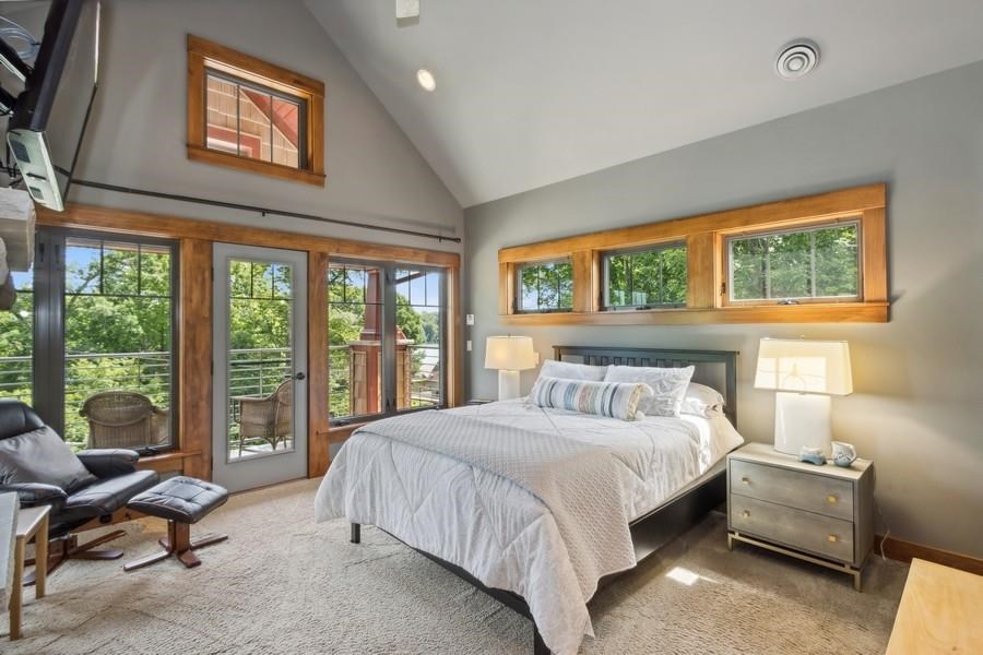 3747 Cottage Reserve Rd NE