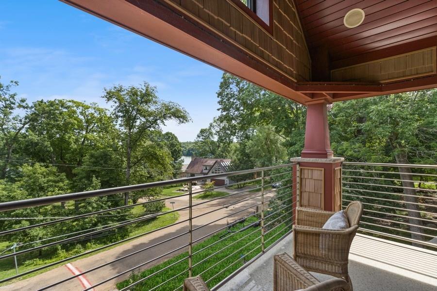 3747 Cottage Reserve Rd NE