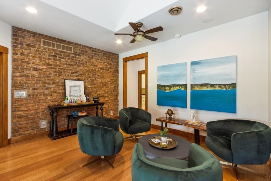 3747 Cottage Reserve Rd NE