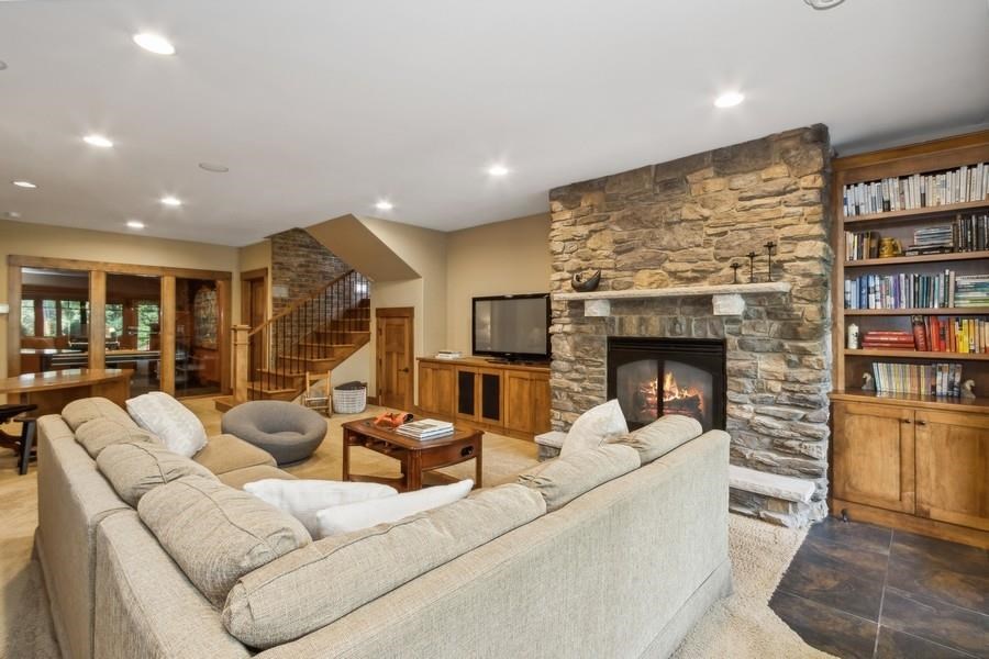 3747 Cottage Reserve Rd NE