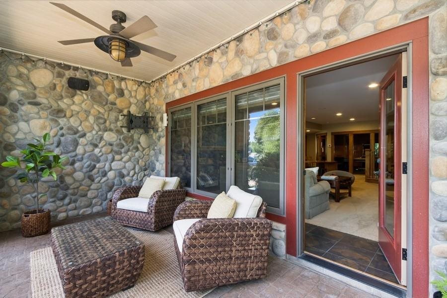 3747 Cottage Reserve Rd NE