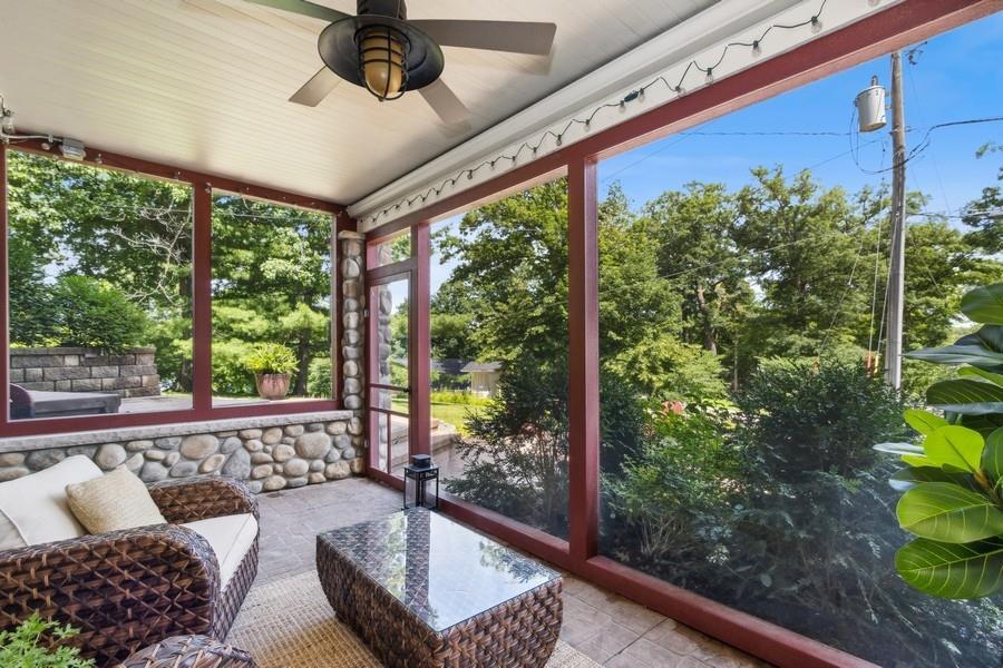 3747 Cottage Reserve Rd NE