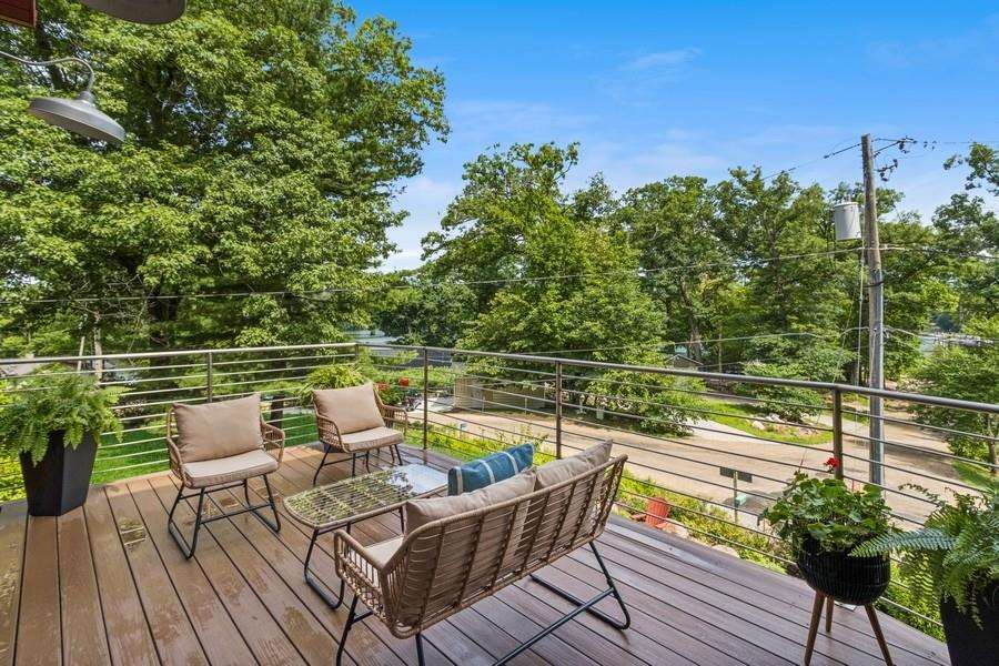 3747 Cottage Reserve Rd NE