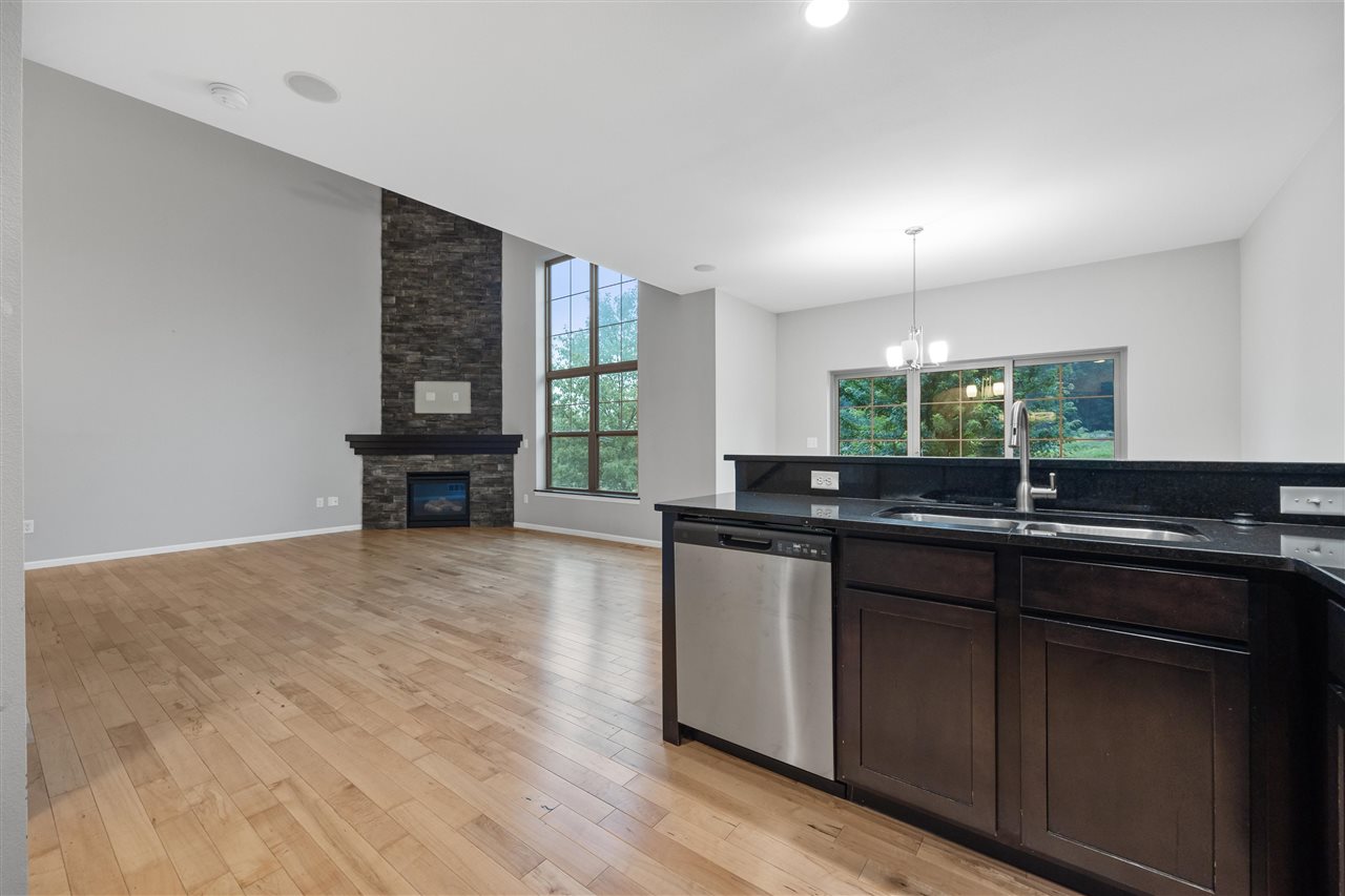 708 Mission Point Rd