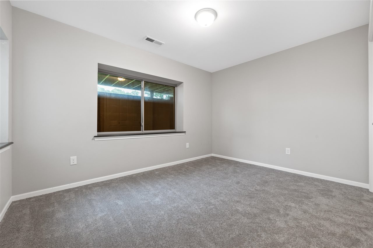 708 Mission Point Rd