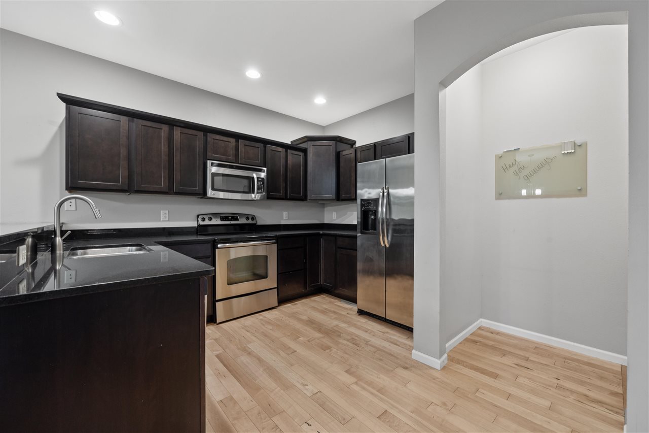 708 Mission Point Rd