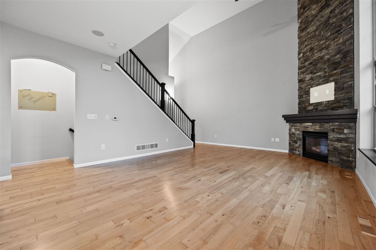 708 Mission Point Rd