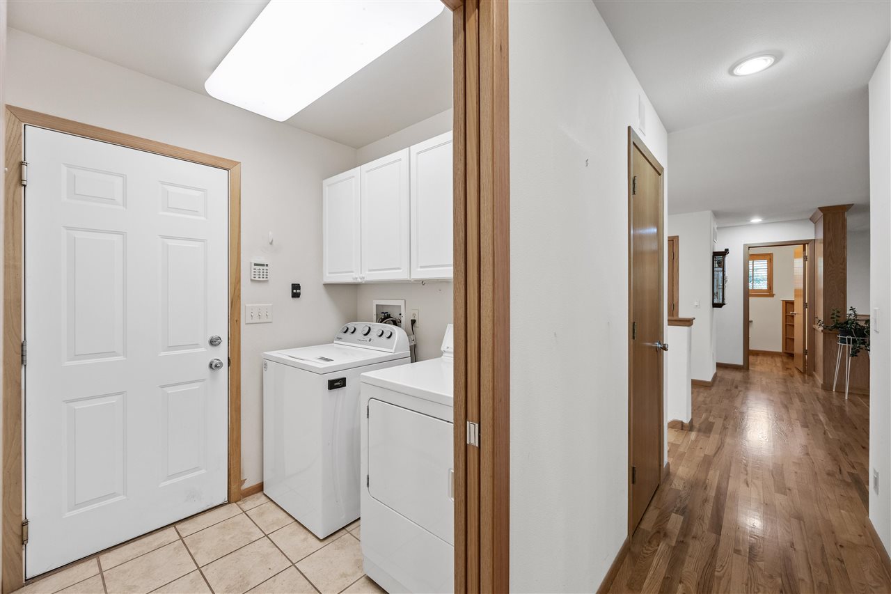 445 Breconshire Lane