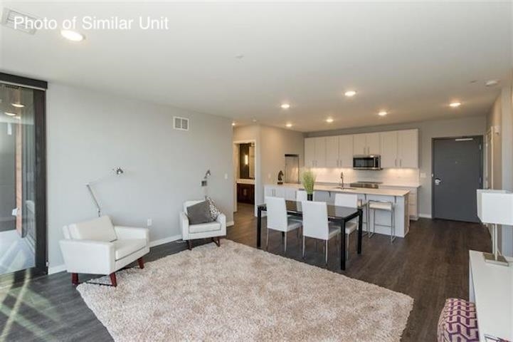 1 University Way Unit: 207