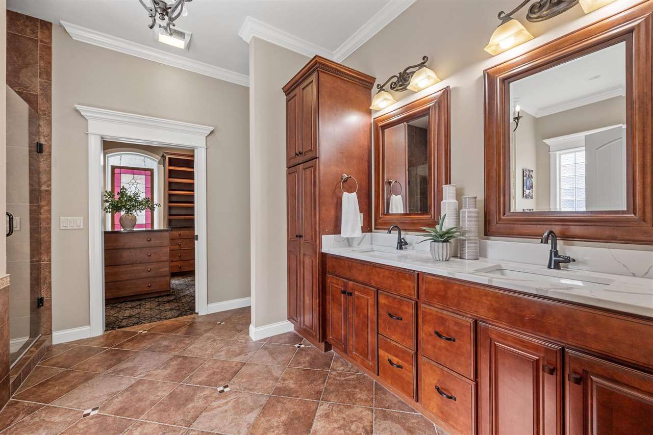 2020 Forest Hill Trace