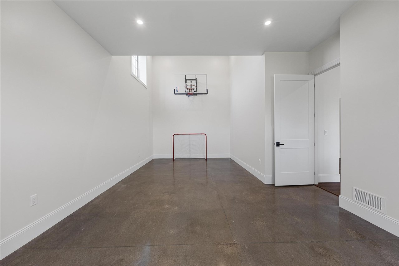 452 Rebekah Ct