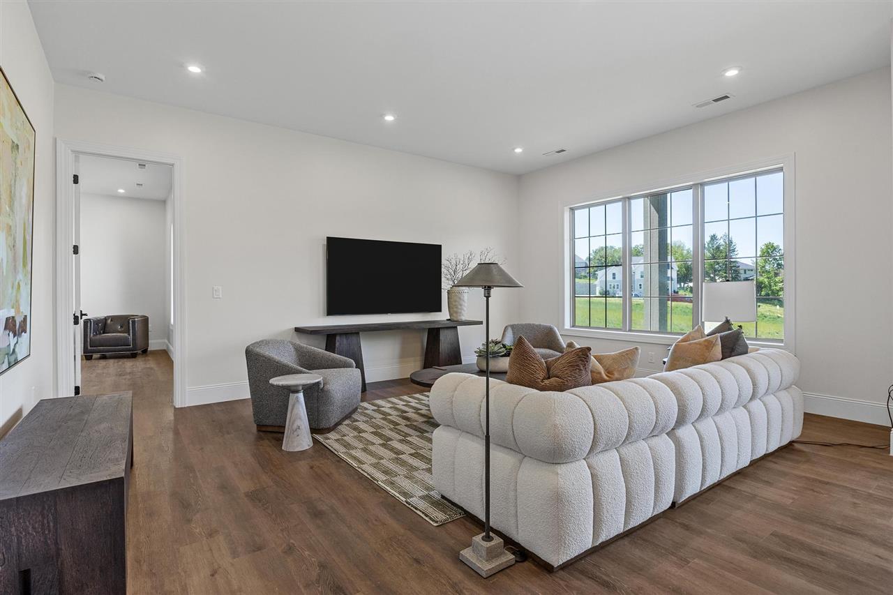 452 Rebekah Ct