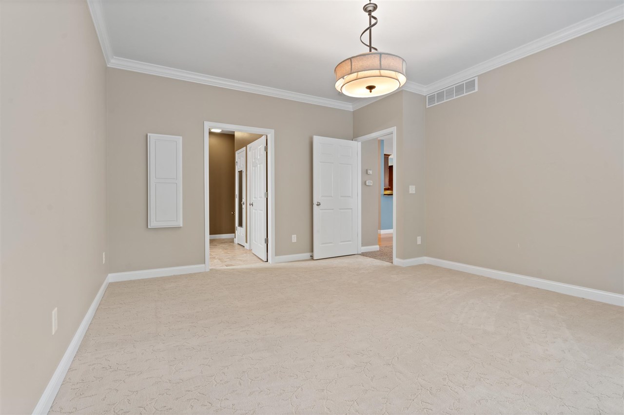 2243 Jessica Ln