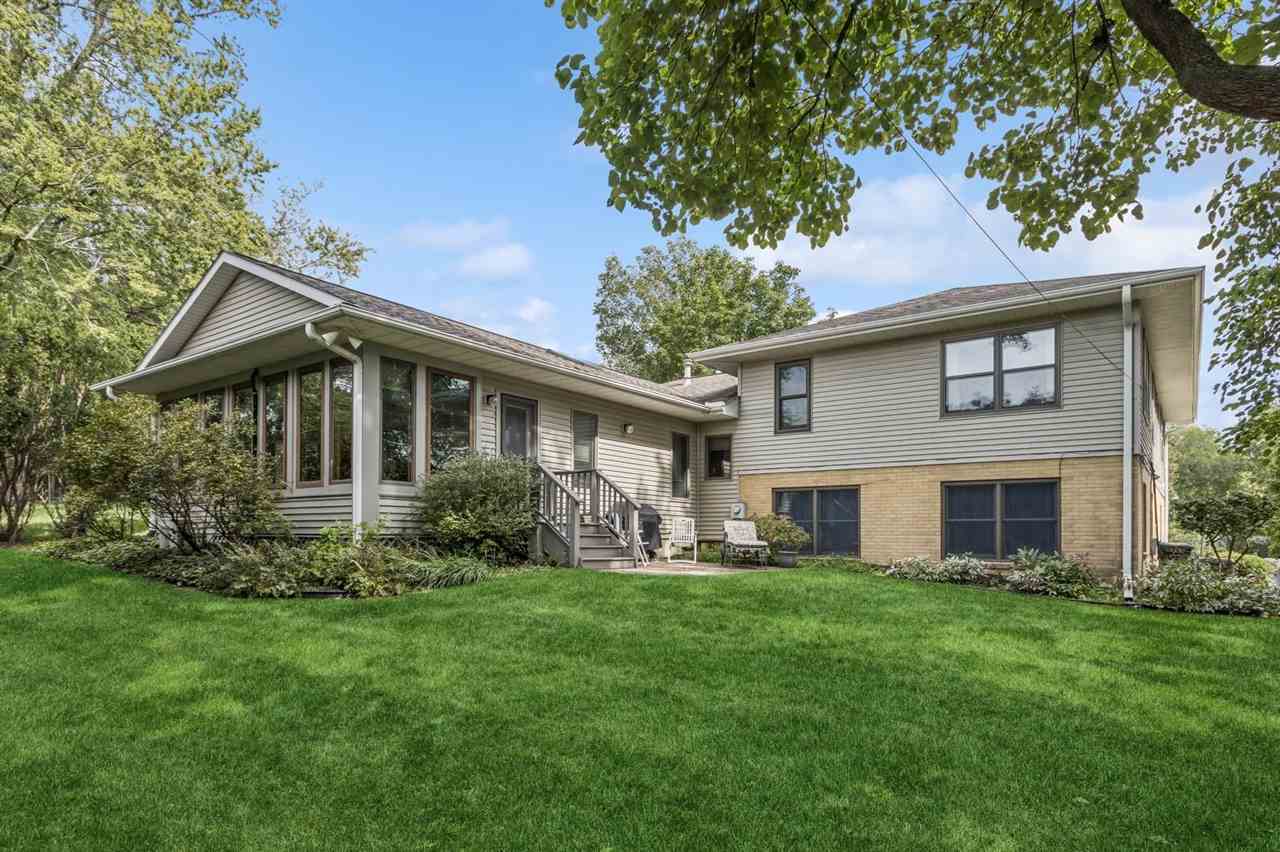 317 Windsor Dr