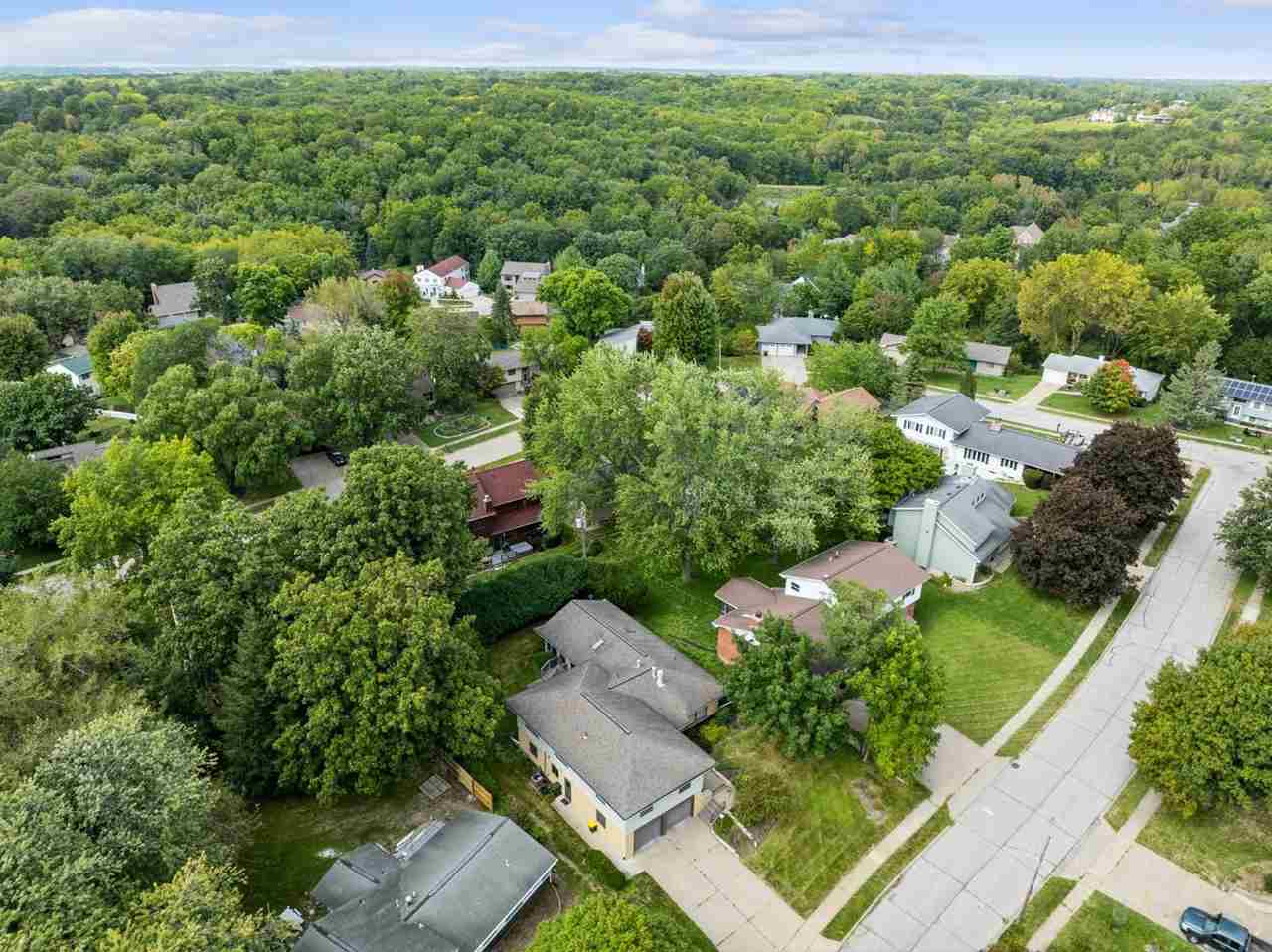 317 Windsor Dr
